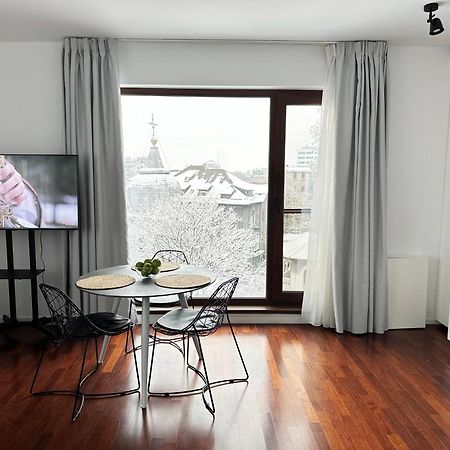 Central Haven Studio Bukares Bagian luar foto
