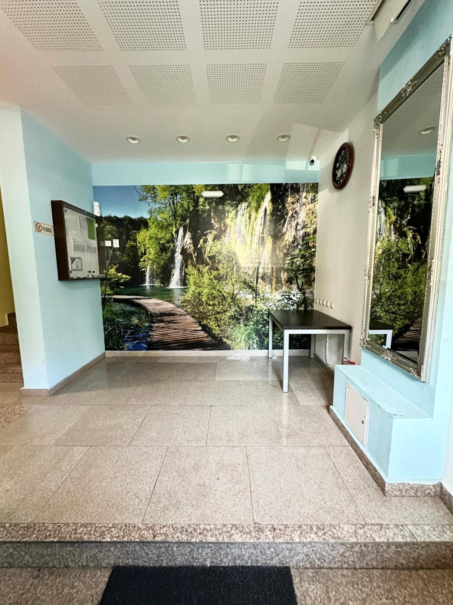 Central Haven Studio Bukares Bagian luar foto