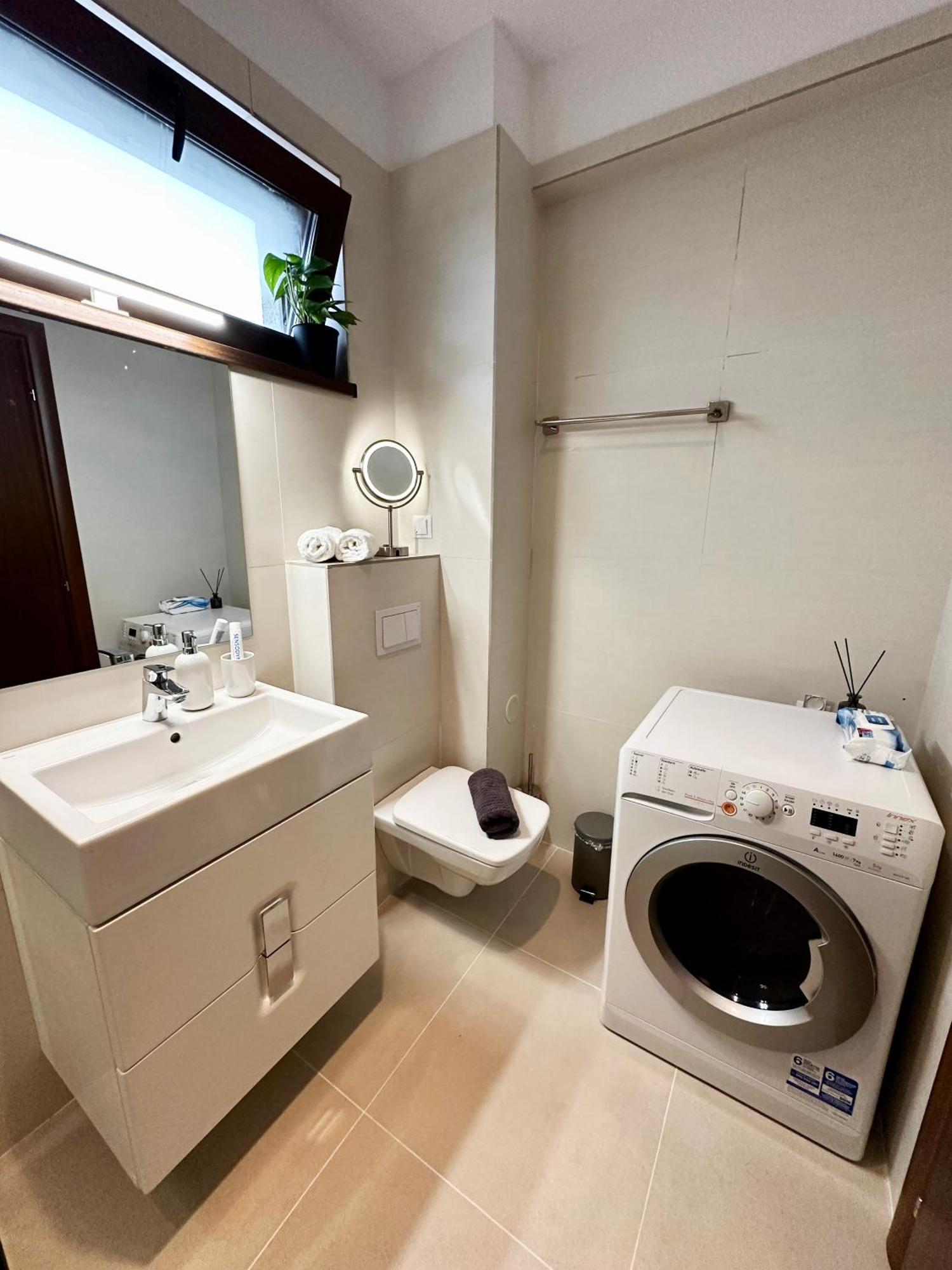 Central Haven Studio Bukares Bagian luar foto