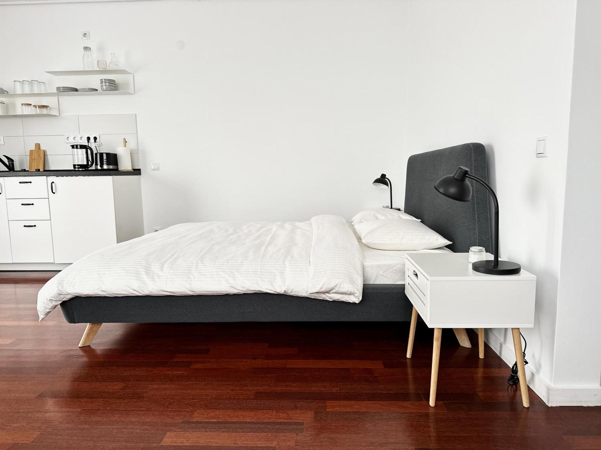 Central Haven Studio Bukares Bagian luar foto