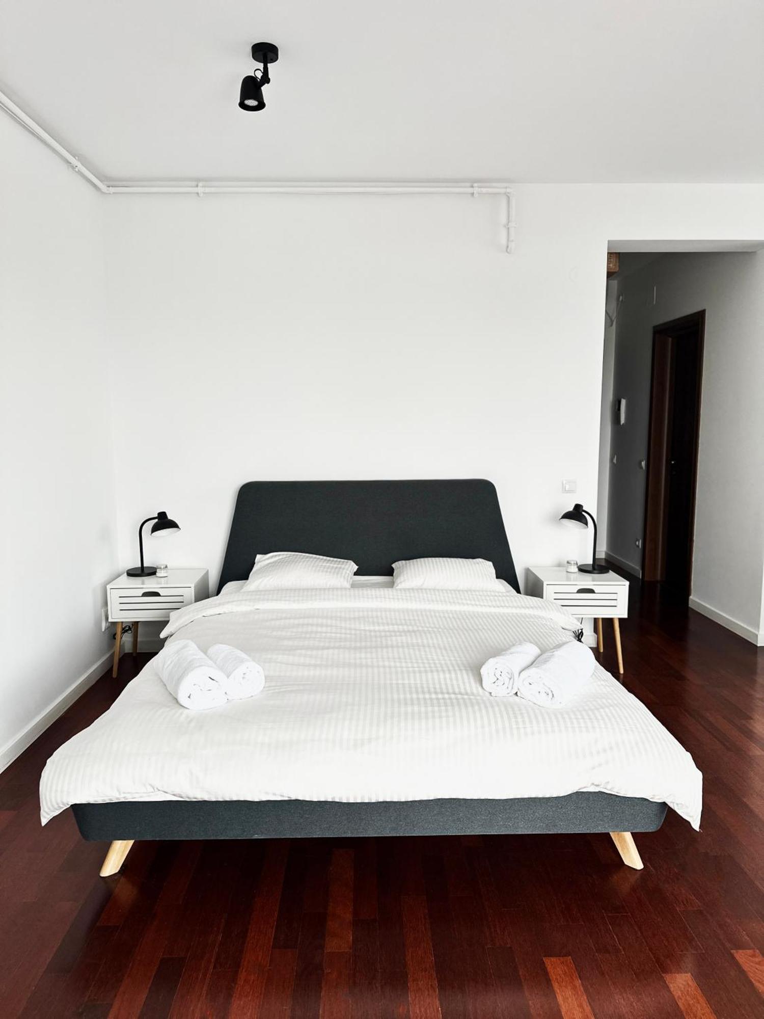 Central Haven Studio Bukares Bagian luar foto